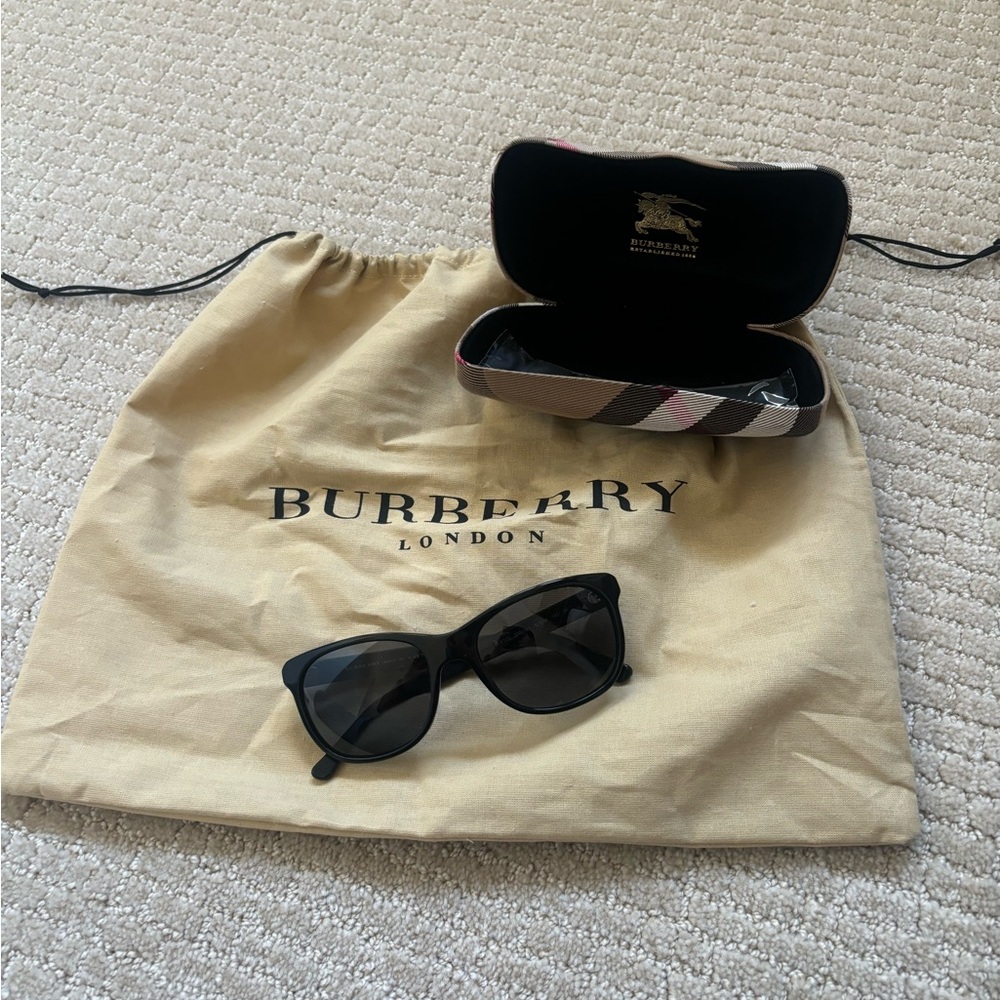 Burberry B 4123 3001/81 57018 140 3P Polarized Sunglasses
